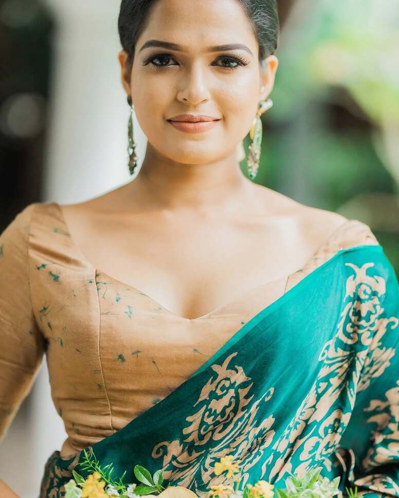 Pre wedding photography by Isuru  Akalanka in Dubai